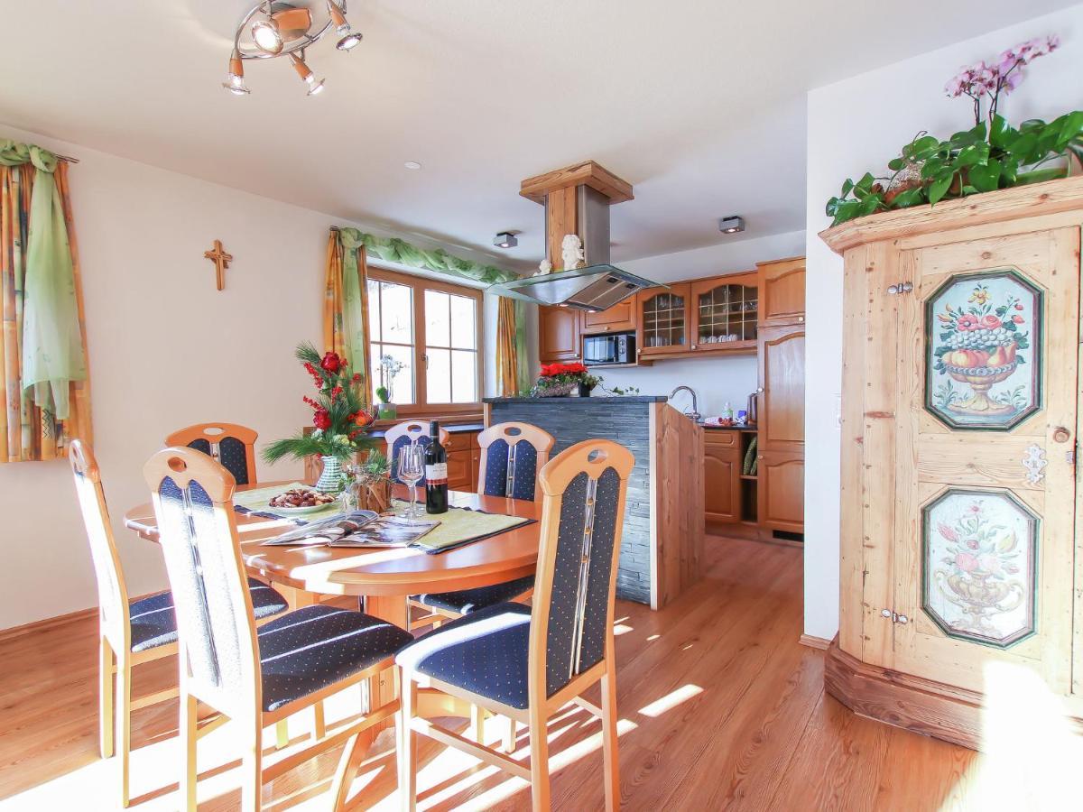 Cosy Holiday Flat In A Farmhouse Taxenbach Ruang foto