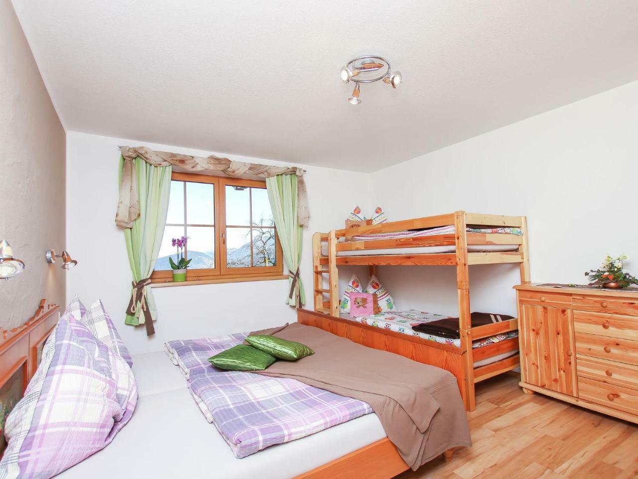 Cosy Holiday Flat In A Farmhouse Taxenbach Bagian luar foto
